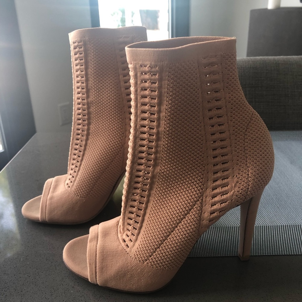 Gianvito Rossi 37 1/2 Women’s Open Toe Knit Bootie